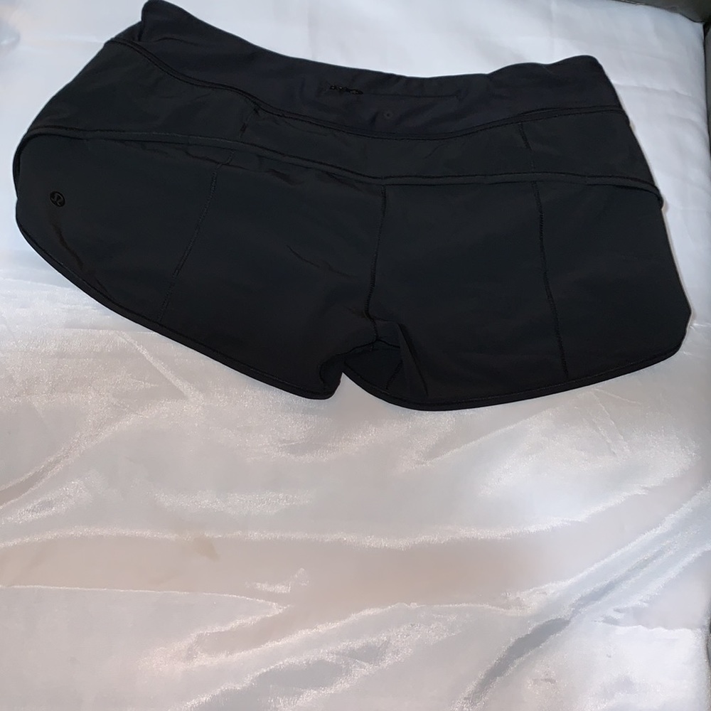 lululemon - Picture 2 of 4